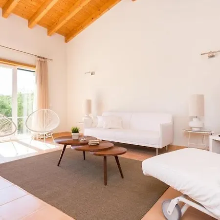 T3 Com Jardim * Sagres