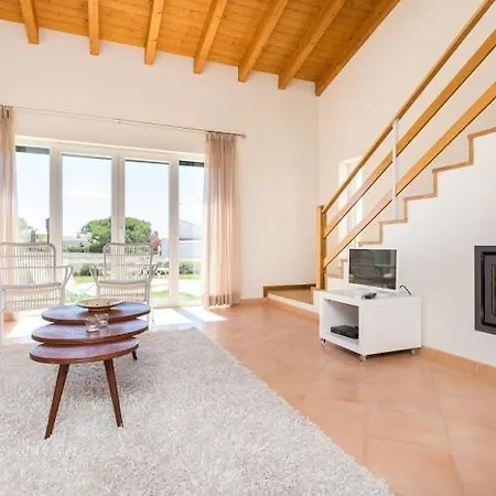 T3 Com Jardim * Sagres