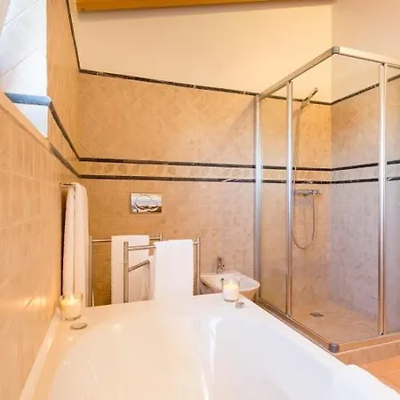 Vila T3 Com Jardim *