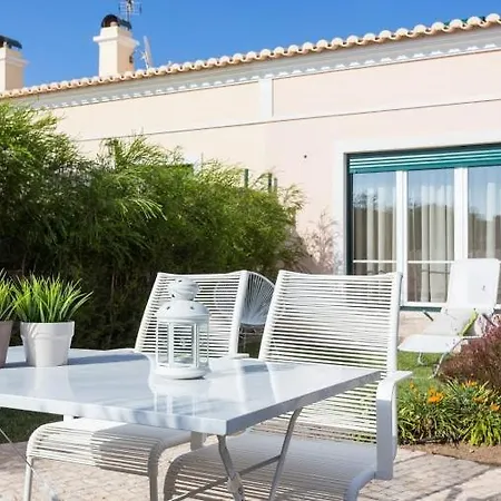 T3 Com Jardim * Sagres