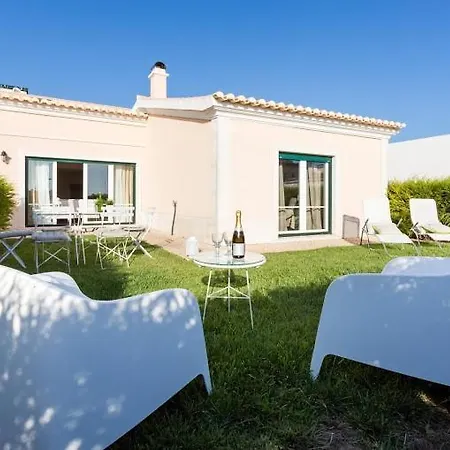 Villa T3 Com Jardim Sagres
