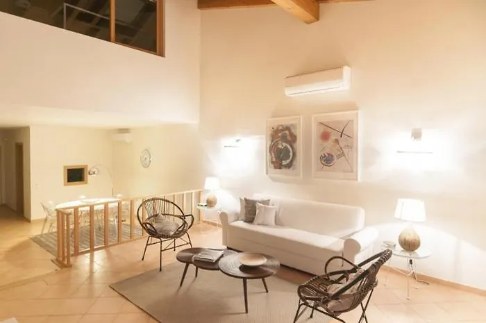 T3 Com Jardim Сагреш