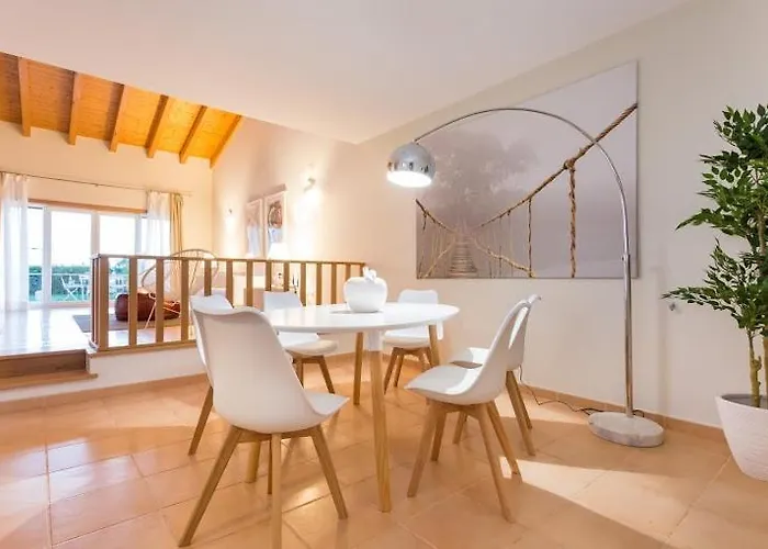 T3 Com Jardim Вилла