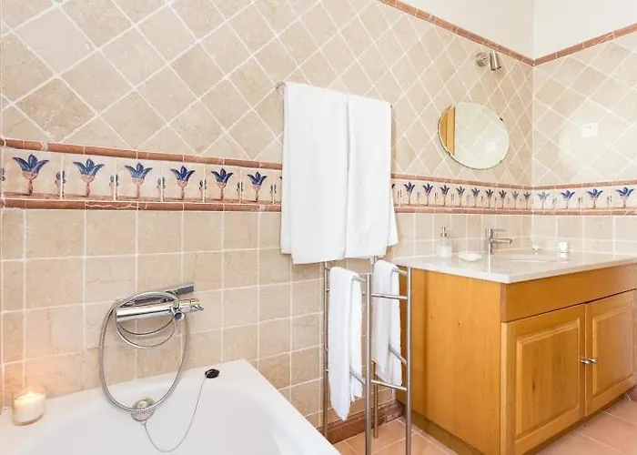 T3 Com Jardim * Сагреш