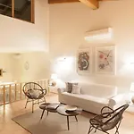 T3 Com Jardim סאגרש